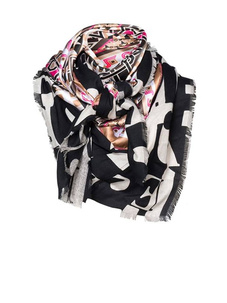Scarf geometric letter