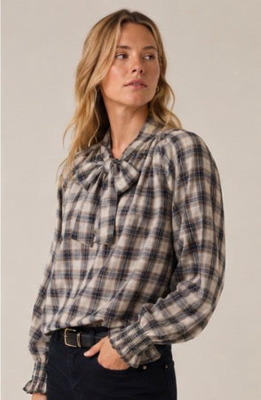 SUM-Blouse-FrontView