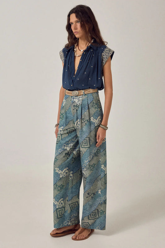 Maison Hotel - Karina Sleeveless Shirt - Deep River