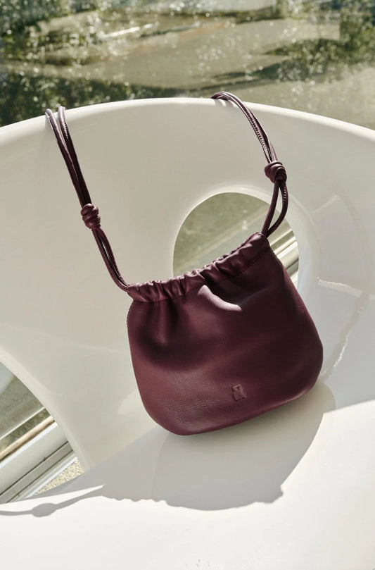 indi-and-cold-gathered-leather-tote-bag-eggplant-item-only-view