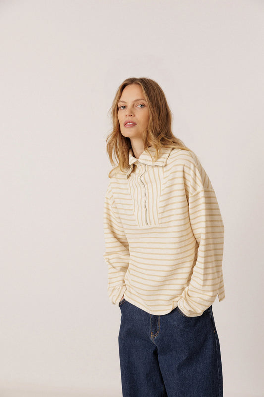 Indi&Cold-Terrycloth-Sailor-Sweatshirt-model-front-view