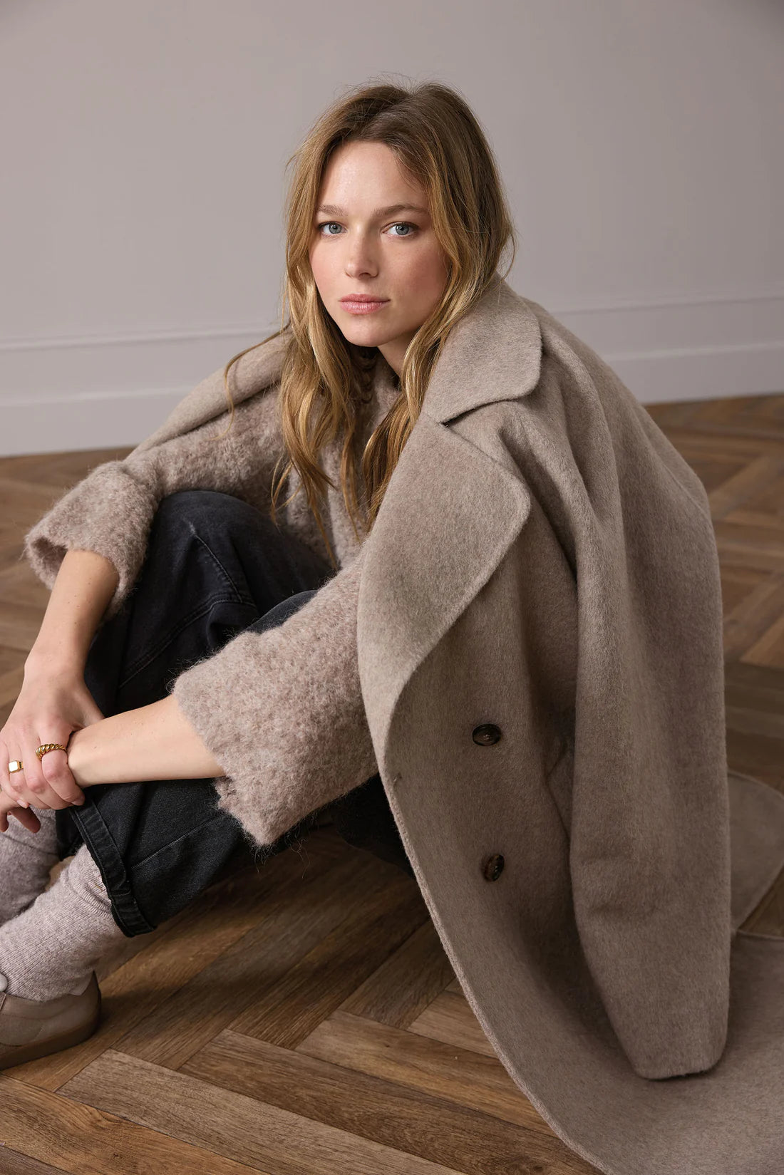 Long coat in wool blend