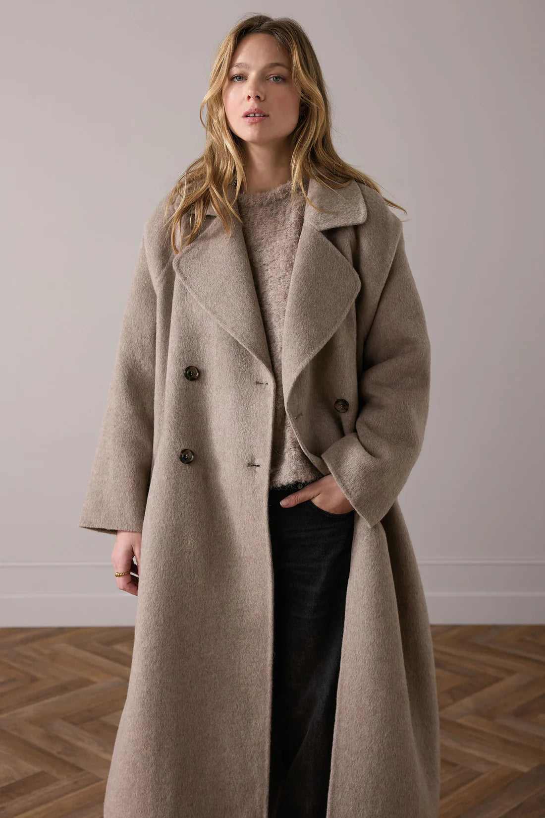 Long coat in wool blend