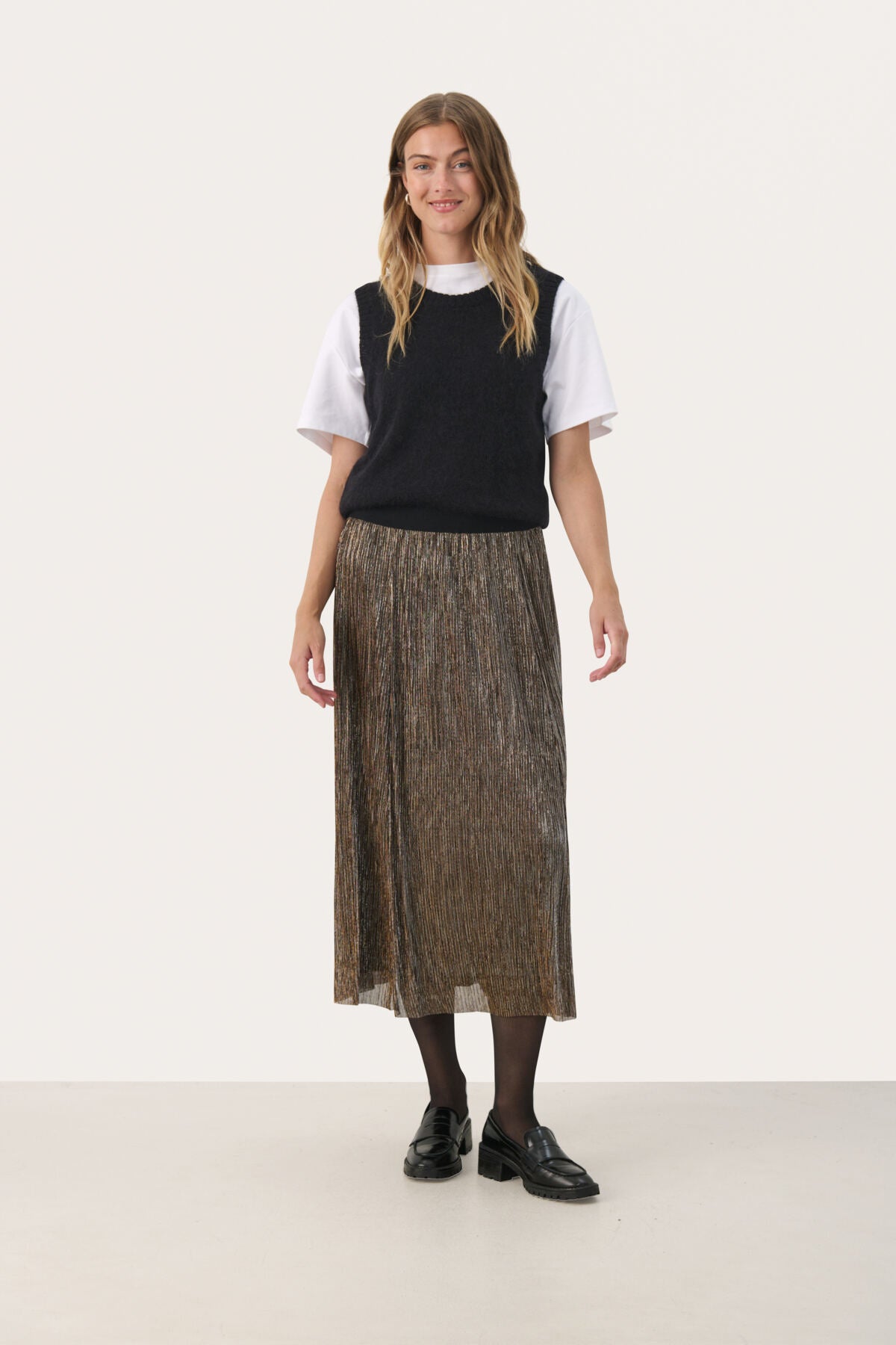 Cipo Black Metallic Skirt