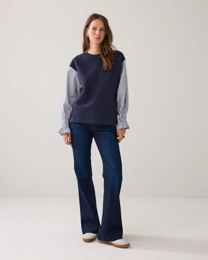 Sweatshirt with striped sleeves