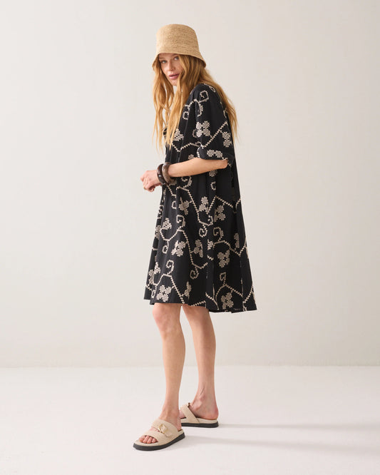 Summum - A-line dress with embroidery - Black