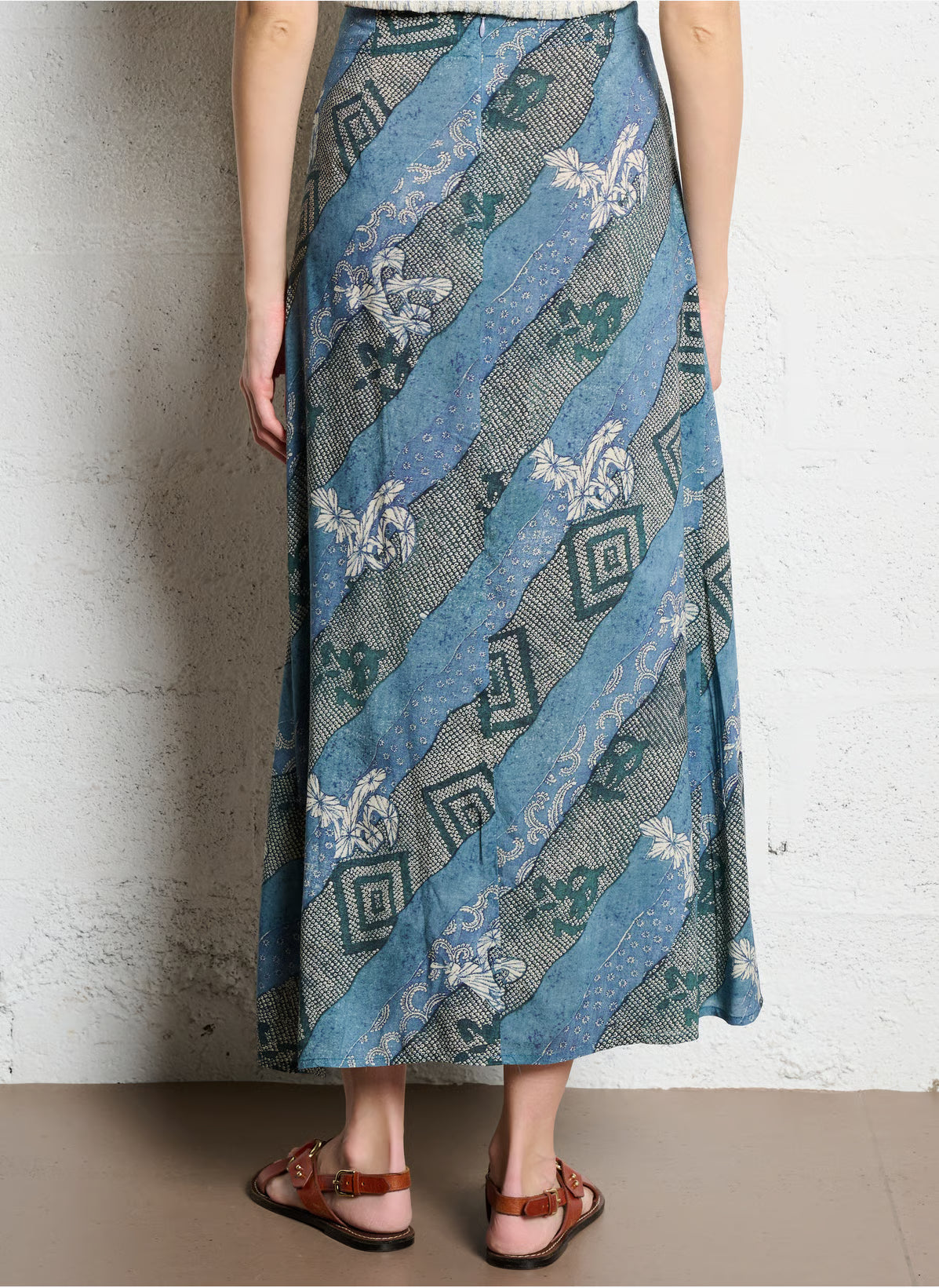Maison Hotel - Nara Skirt - Indigo Bloom