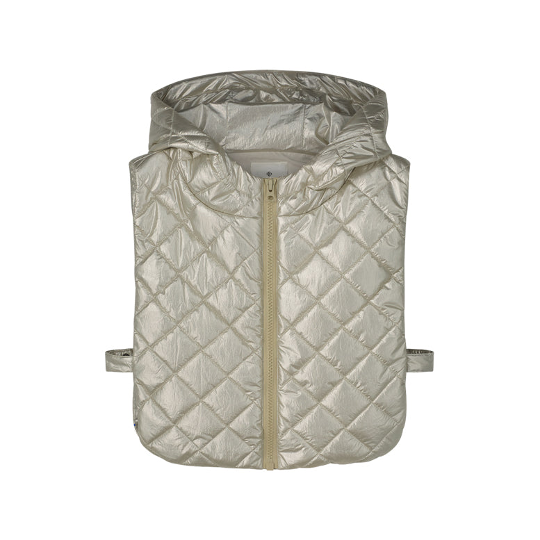 Quilted collar with hood