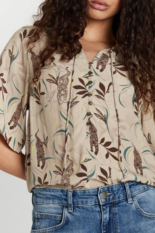 Bruuns Bazaar - Barcella BB Karly Blouse - Black Tiger Print