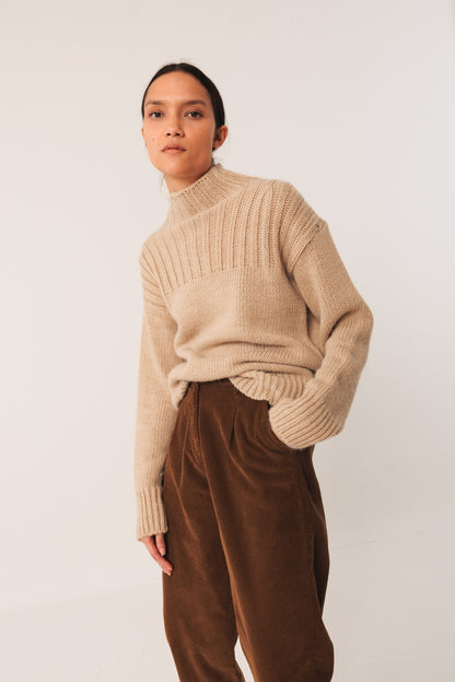 CORDUROY CARROT PANTS