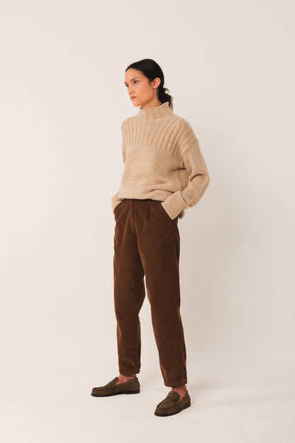 CORDUROY CARROT PANTS