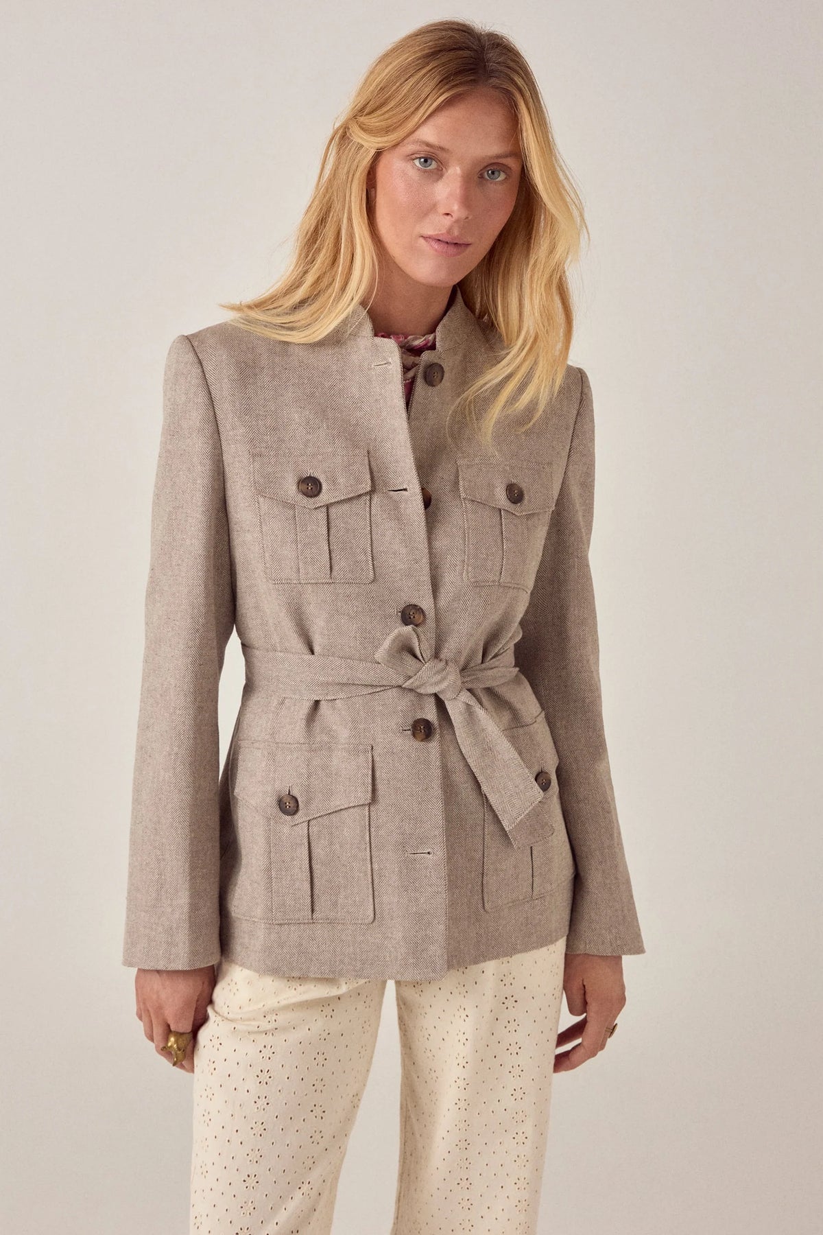 Maison Hotel - Nehru Jacket City Palace - Tobacco