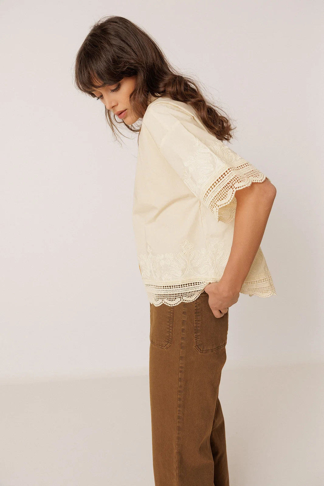 Indi & Cold - Poplin Embroidered Shirt - Mantequilla