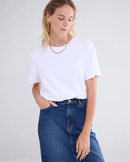 Summum-T-shirt-white-front-view