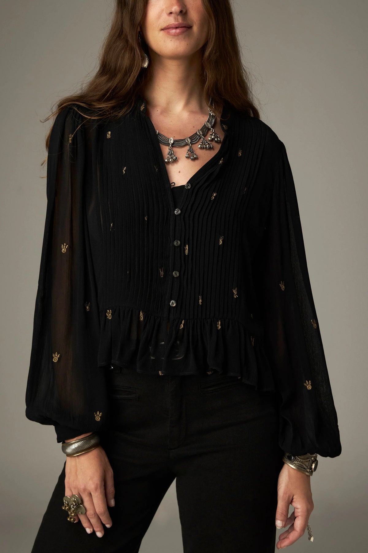 Maison Hotel - Catherine Blouse - Blackout