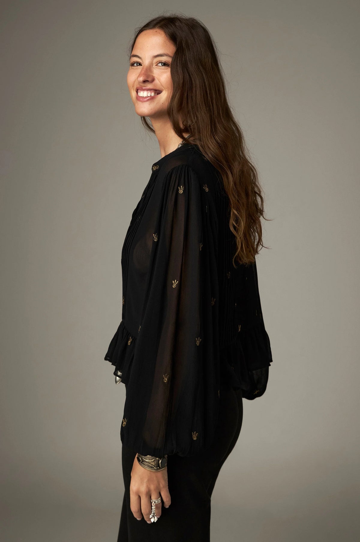 Maison Hotel - Catherine Blouse - Blackout
