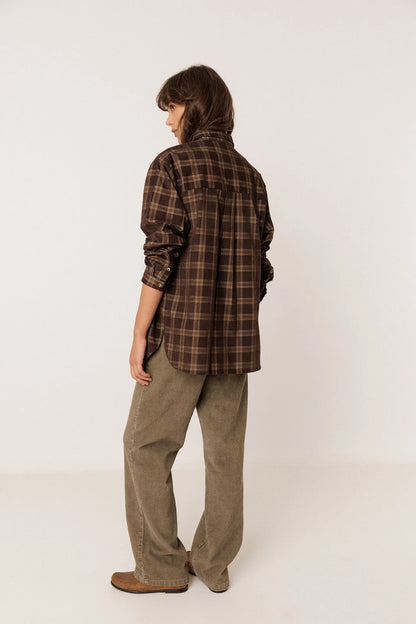 Indi & Cold - Oversize Checkered Micro-Corduroy Shirt, Chocolate