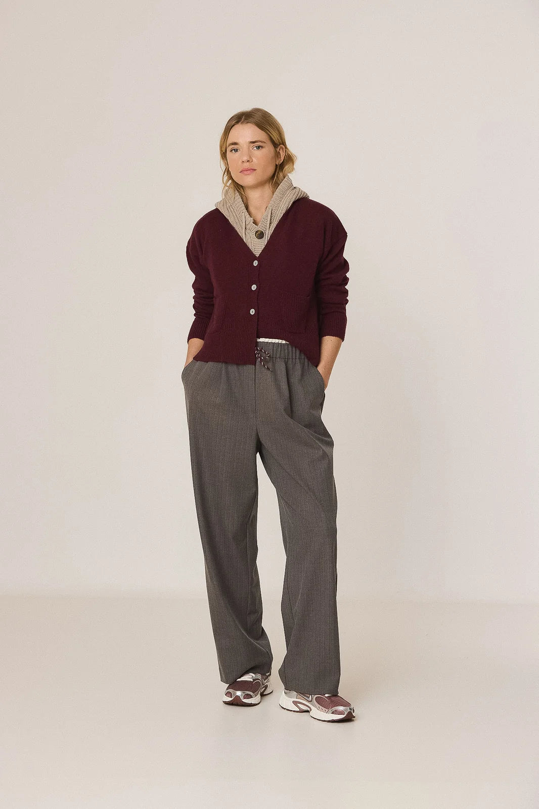Indi & Cold - Short Cardigan with Cashmere - Berry