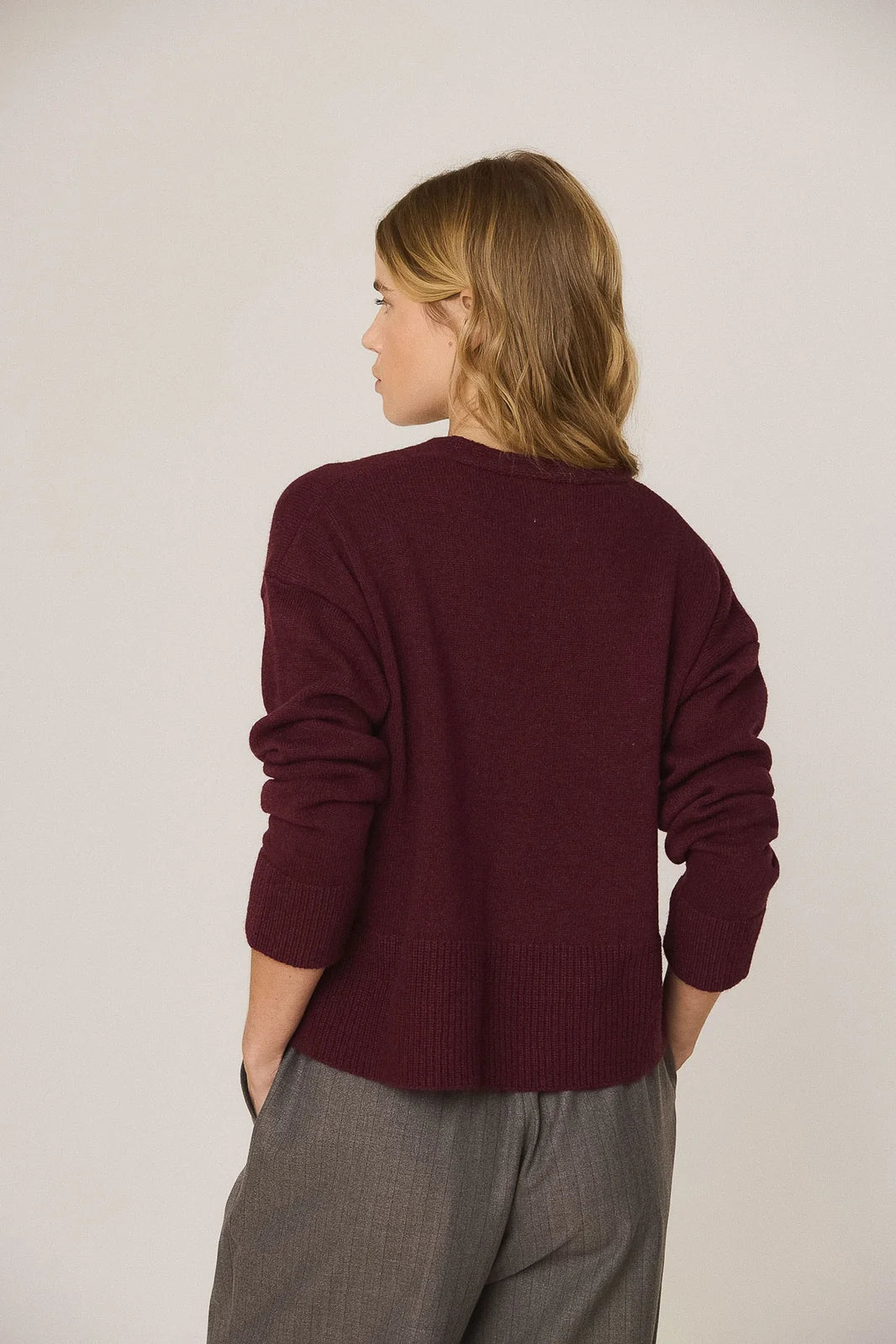 Indi & Cold - Short Cardigan with Cashmere - Berry